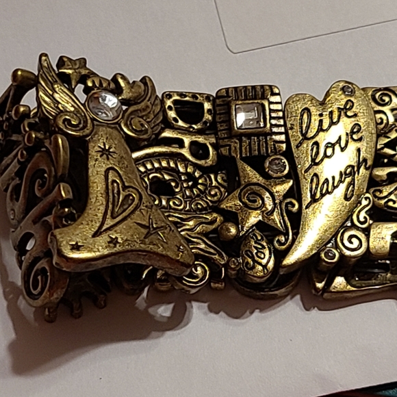 Vintage Stretch Bracelet - Picture 7 of 17